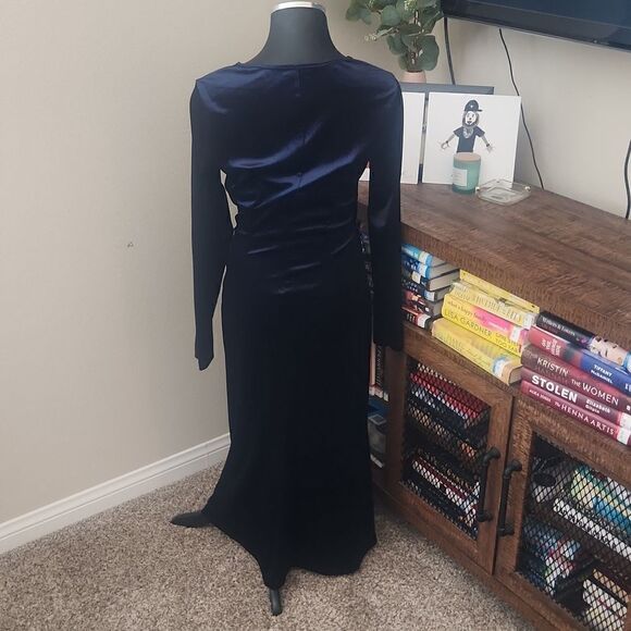 Zaberry Dress  - Picture 5 of 12